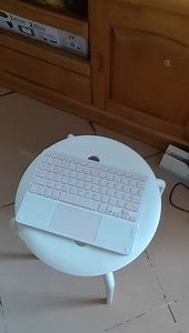 使用HD客户端app 能够打开HDR真彩模式，但是卡顿明显，需要降低至4K或是1080p才能流畅播放，而且应该是电视的原因，播放HDR视频的色彩也明显不正常
