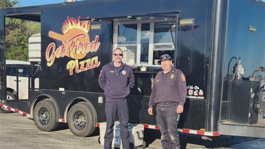 Pizza shop owners give away 100s of pies to those recovering from Kentucky flooding