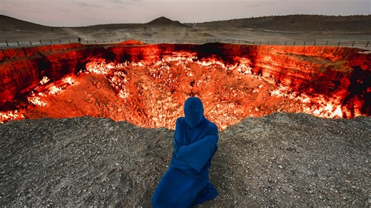 Gateway to Hell CLOSING as burning crater reduces to 'faint flames'