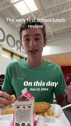 The very first school lunch review was recorded 2 years ago today started as a backup account with maybe 100 followers and now we have a little over 13k so blessed for each and everyone of you I hope yall have a great day #onthisday #fypシ #schoollunchreview #freshmanyear #jryear