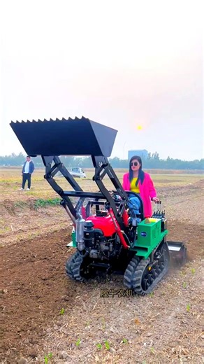 Powerful Mini Track Tractor in Action 🚜🔥 #MiniTractor #FarmLife #Agriculture