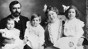 Hemingway - Hemingway and Childhood - Twin Cities PBS