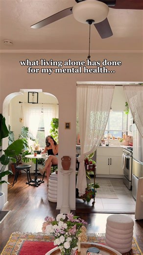 What living alone has done for my mental health ✨ 1. I learned how to self-soothe. 2. My home became my safe place 3. My anxiety got quieter. 4. I got comfortable with silence. 5. I started protecting my peace #livingalone #livingalonediaries #thisis30 #sololiving #mentalhealthmatters