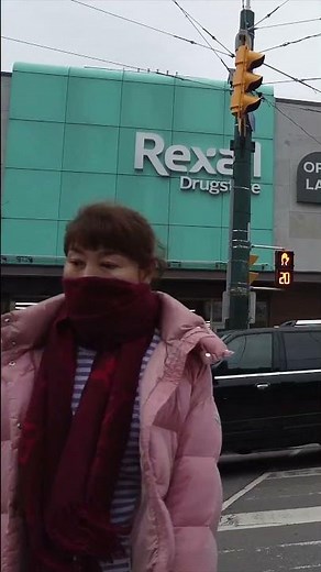 Guy kicks SUV while crossing the street in Toronto