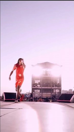 IShowSpeed STUNNED the Crowd in His First Ever Live Show! 🎤🔥 Fans Went Crazy!