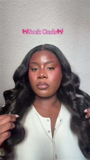 Effortless Heatless Curls Tutorial Using Socks