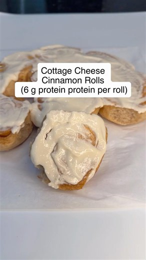 Delicious High Protein Cinnamon Rolls Made with Cottage Cheese (No Yeast!) #highproteinbreakfast
