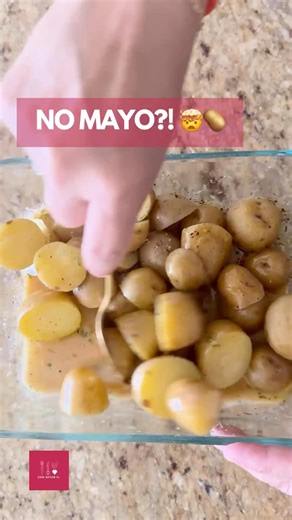 STOP SCROLLING! This French Potato Salad Has NO Mayo & It’s ADDICTIVE 🤯🥔✨