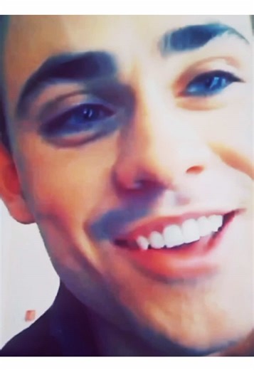 The Finger Wag: A Hilarious Moment