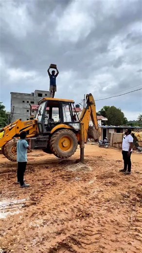 Chethan Raj✨️ on Instagram: "☎️9480613670☎️9448385124 Company-Sri Banashankaramma interlocking blocks Address-Sri Banashankaramma interlocking blocks Kanakapura main Road , mallasandra , 3km from Vajarahalli metro station Type of blocks - mud blocks and cement blocks Mud interloking blocks 6 inch - 35 rs 8 inch - 40 rs 12% GST Cement interloking blocks 6 inch - 40 rs 8 inch - 45 rs 18% GST Size available- 6 inch & 8 inch #interlokingblocks #interlocking #nocement #noplastering #house constructio