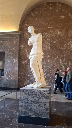 Venus de Milo: A Masterpiece of Ancient Greece🗿