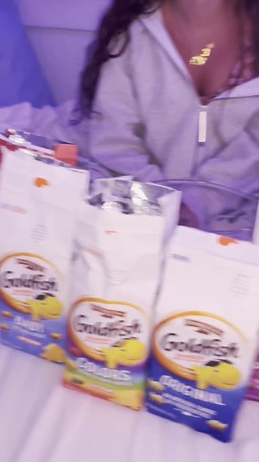 How Long Do Goldfish Live? Lifespan, Pizza Gugs, and Target Haul Revealed!