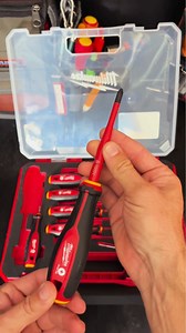Comfortable Tri-Lobe handle optimised for maximum user comfort and high torque applications! 12 Piece VDE Screwdriver Set >> https://bit.ly/4bMdJpS 📷 @sparkmyaddiction #NothingButHeavyDuty #TeamMilwaukee | Milwaukee Tools Australia