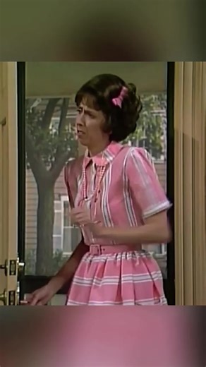 #mamasfamily #mamasfamilytv #ClassicTV #comedyseries #FamilyComedy | Mammas Femily Shw