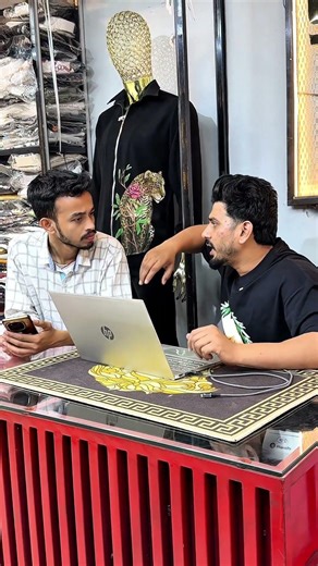 Kha se aate hai ye log?