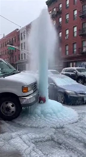 Ice Disaster Fire hydrant burst turns Chicago street into a massive ice rink! ❄️⛲ #ChicagoWinter #HydrantBurst #IceStreet #WinterFail #Unexpected #USA | America Restored