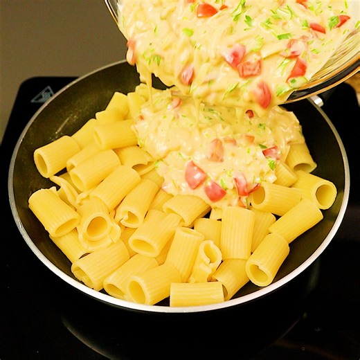 9.2K views · 42 reactions | An Italian neighbor taught me! Here's how to cook delicious pasta | Easy cooking | Facebook