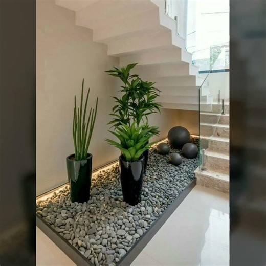 fantastic and beautiful pebbel stone landscaping