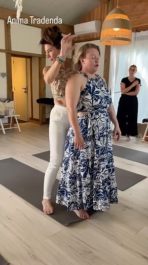 Anima Tradenda ! Wat gaan we doen! Bij binnenkomst ontvang je een edelsteen. We beginnen met een meditatie om helemaal naar binnen te keren. Daarna wordt er een veld geopend en krijgt iedereen individueel een Anima Tradenda. Data en informatie en inschrijving op de website www.kes-academy.com #selfcare #loslaten #energy #love #animatradenda #ziel | KES Kundalini Energy System