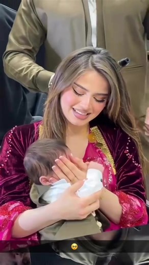 فيديوهات أنشأها e.barzanii🤎 (@e.barzani4) باستخدام original sound - Account not found