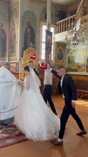 Groomsman Stumbles, Saves Crown at Wedding