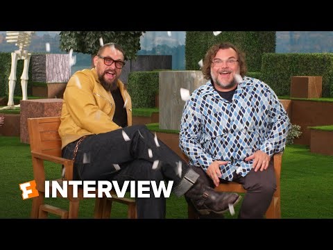 Jack Black and Jason Momoa Chaotically Break into Song During ‘Minecraft’ Interview