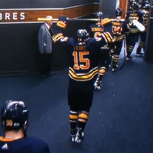 THE BUZZ IS BACK IN BUFFALO! 🗣️Watch Bruins vs. Sabres TONIGHT at 7:30pm ET on SN1, SN360 or stream on Sportsnet+ 📺
