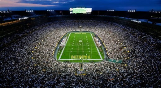 Beloved Ex-Packers Star’s Sudden Death at 47 Rocks Green Bay and NFL Fans