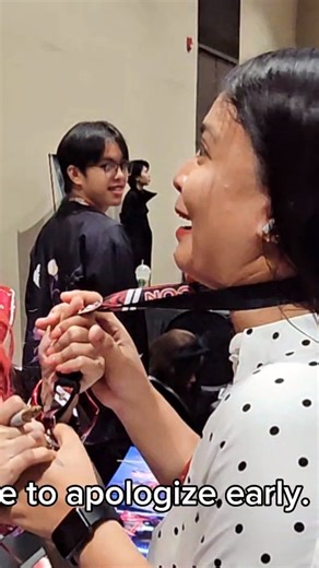 Me: Can I sign your VIP ID too? Fan: Yes! Me: 😏 #Legendscon2023 #ladymadestarxnikke #LadymadeStarxLegendscon2023 #Fansign #cosplay #cosplayvlog #NIKKEPH #NIKKEPHILIPPINES #GoddessofVictoryNikke | LadymadeStar