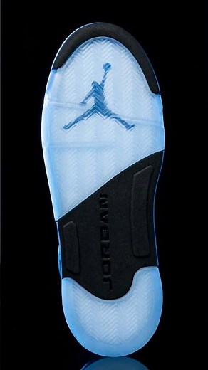 Air Jordan 5 Retro 'Black University Blue' (2026)