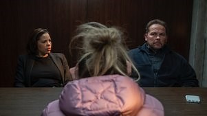 Kevin Can F... Himself: Season 1 Episode 7 Broken