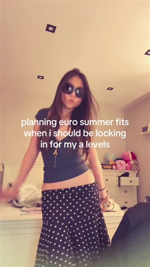 Planning Stylish Summer Outfits for A Levels