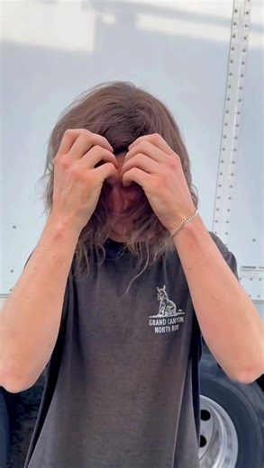 This is the behind-the-scenes detail of hair design in Stranger Things#fyp #foryou #strangerthings #behindthescenes #funny