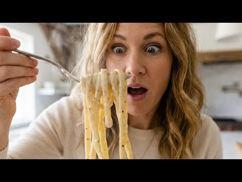 How to Make Alfredo Sauce (No Flour, No Lumps) | Better Than Olive Garden