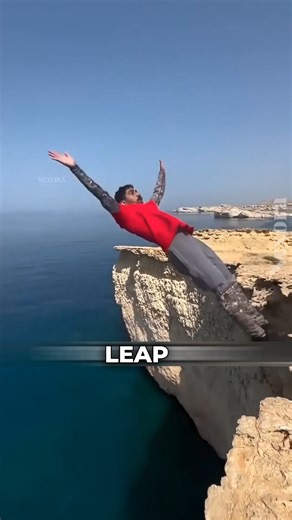 11K views · 55 reactions | Before taking a daring plunge, cliff divers use a simple trick to ensure safety and precision. | Nexora | Facebook