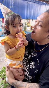 ice cream yummy ! HAHAHAHA 😂 | ROLF & CAH