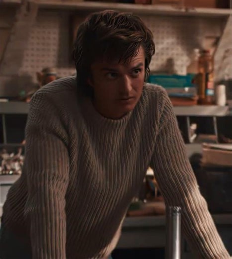 "The Hairy Harrington 🗿" - Steve Harrington Edit | Stranger Things S5 | Fendi 2 (Slowed & Reverb)