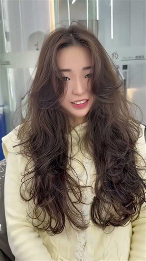 Unbelievable Wave Scene: Find Your Perfect Perm Spot