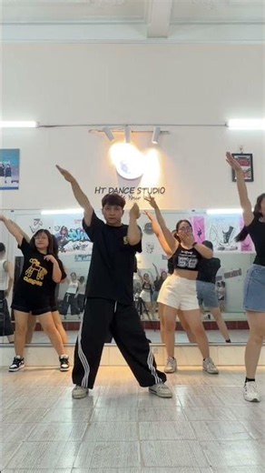 Tháng tư là lời nói dối của em | Dance | KAMII #dance #tiktokviral