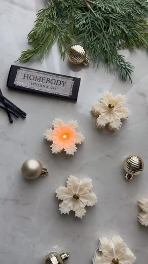 ✨Transform your space with a sprinkle of joy-our mini snowflake candle is more than just a piece of decor, it’s a symbol of the beauty of the season! Let every flicker inspire you to shine brightly and embrace the magic of Christmas. 🌟 . . . . . #smallcandlebusiness #homefragrance #homedecor #handmade #handmadegift #candlemaking #candlelover #candlecare #candlejourney #candlecrafting #winterwonderland #christmasmagic #christmas #christmascandles | Homebody Living & Co.