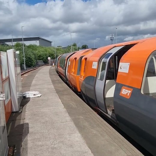 Glasgow Subway Project - old and new trains