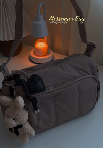 Pack With Me: Exploring My New Messenger Bag