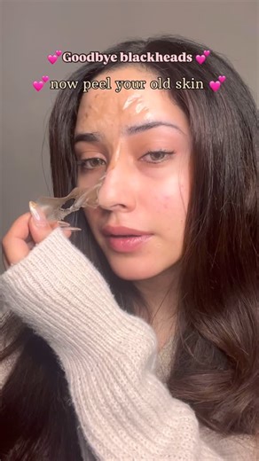 Khyati♥️ on Instagram: "hey everyone 💕 🎀did you know that this mask can remove your dead skin and black + white heads? 💕Ingredients green tea (2 tablespoon ) Gelatin (1 tablespoon ) Potato juice (2 tablespoons ) 🫧How to make? 💕 I have used double method of boiling so one side I could boil green tea, and on top of it I could prepare the other stuffs. 💕 when the green tea is boiling, take a bowl ✨(and keep it on top of green tea so that you can save your time and energy)✨ add 1 tablespoon of
