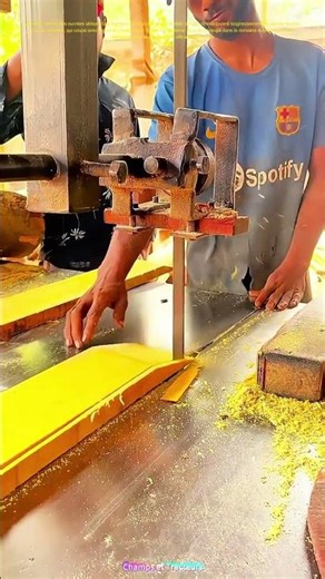 La machine à découper en action : Comment la technologie transforme le bois en précision