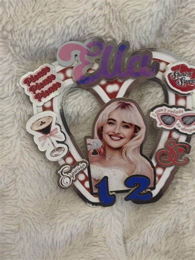 Sabrina carpenter 3D theme cake topper personalised with name / age ❤️#caketoppers #personalisedcaketoppers #sabrinacarpentercaketopper #birthdaycaketopper #sabrinacarpenter