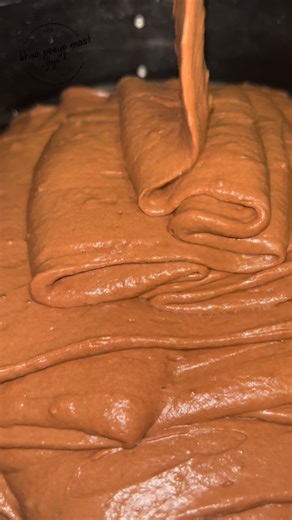 khao peeyo mast jiyo (cavin cherla) on Instagram: "Chocolate Fudge Cake with Strawberry Frosting #chocolatefudgecake #chocolatecake #cake #strawberryfrosting #dessert @khao_peeyo_mast_jiyo"