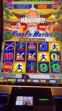 $30 Bet Leads to INSANE Retrigger!