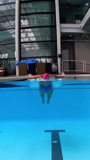 We’re flying through practice and loving every second of it 💧 Embrace the challenge, enjoy the swim, trust the process, and most importantly have fun 🔥 What’s your favorite part about swimming? 💙📸: @swimoutlet @sportiswim @swimdotcom •••••#swimming #swim #swimmer #swimmingpool #triathlon #pool #swimbikerun #triathlete #swimteam #swimmers #swimlife #swimcoach #swimsuit #swimmerslife #swimpractice #swimmemes #swimtraining #swimmeet #swimmerproblems #backstroke #freestyle #swimclub #swimmingmem