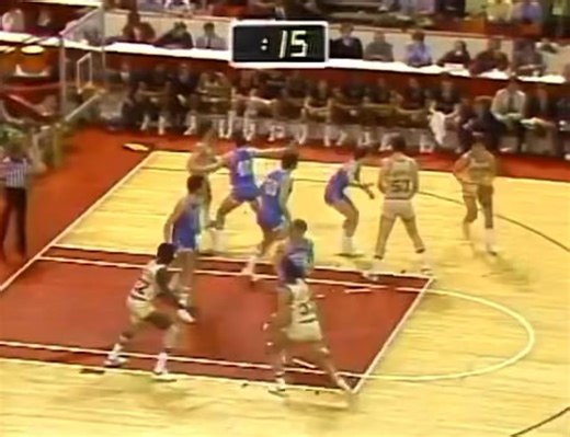 🏀On March 19, 1981 BYU’s Danny Ainge goes coast-to-coast, with a behind-the-back dribble at midcourt, and slices through four Fighting Irish players, that resulted in a dramatic, memorable, game-winning layup over the outstretched fingertips of Orlando Woolridge just before the buzzer to send the Cougars to the Elite Eight with a 51-50 win over Notre Dame at The Omni in Atlanta, Georgia.🏀 | Davenport Sports Network