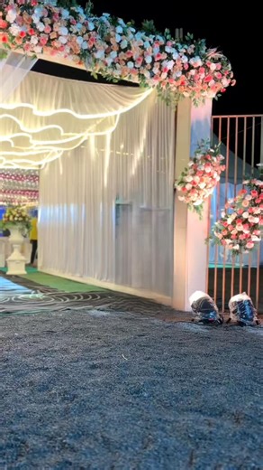 Pawan Shetty on Instagram: "Where tradition meets perfection!* Beautiful mehendi moments crafted by Shree Durga Events 💛 #MehendiNight #ShreeDurgaEvents #WeddingDecor #ShamiyanaSetup #SoundAndLighting #EventPlanners"